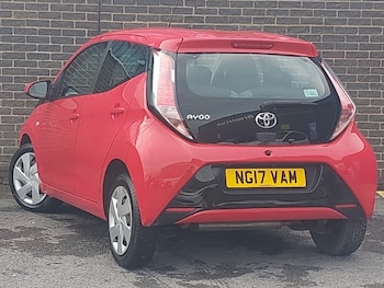 Used Toyota AYGO 2017 for sale - 76066431: Photo 3