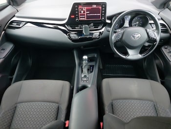 Used Toyota C-HR 2020 for sale - 75633614: Photo