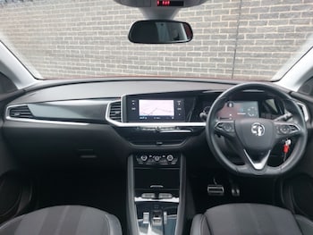 Used Vauxhall Grandland 2023 for sale - 76208509: Photo 2