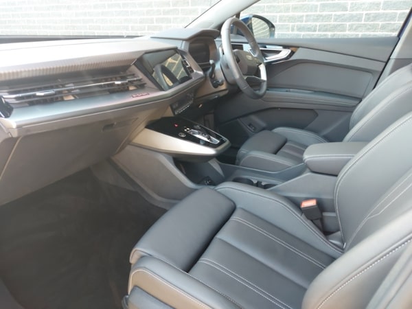 Used Audi Q4 e-tron 2024 for sale - 76053391: Photo 5