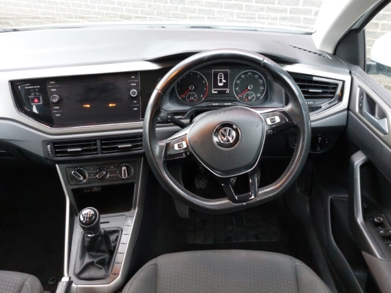 Used Volkswagen Polo 2018 for sale - 77047364: Photo 10