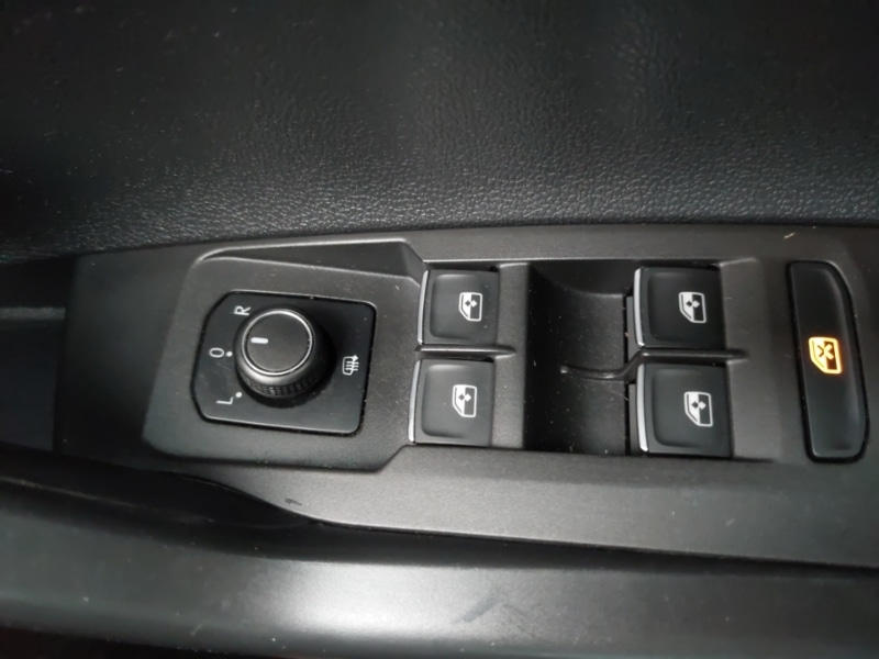 Used Volkswagen Polo 2018 for sale - 77047364: Photo 12