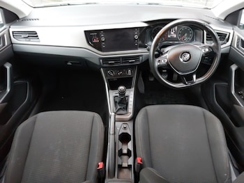 Used Volkswagen Polo 2018 for sale - 77047364: Photo