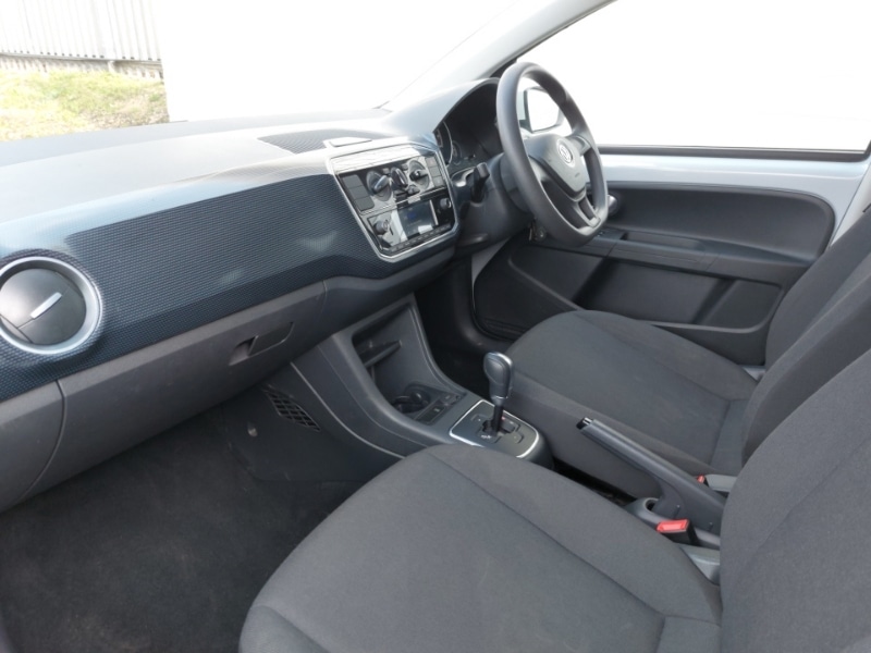 Used Volkswagen up! 2017 for sale - 77956460: Photo 5