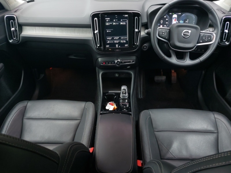 Used Volvo XC40 2021 for sale - 76134850: Photo 2