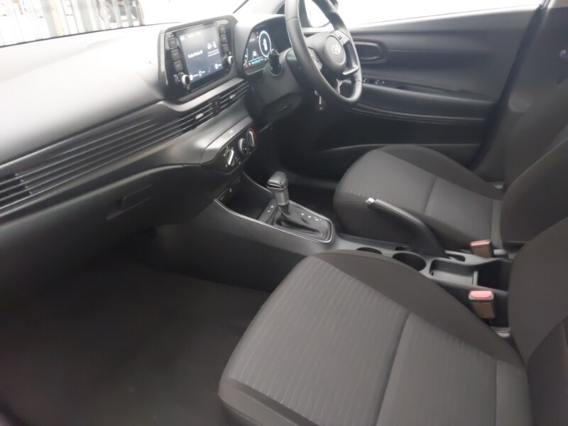 Used Hyundai i20 2023 for sale - 77964267: Photo 5