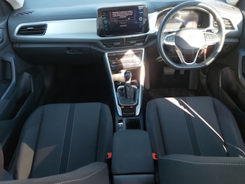 Used Volkswagen T-Roc 2022 for sale - 75725353: Photo