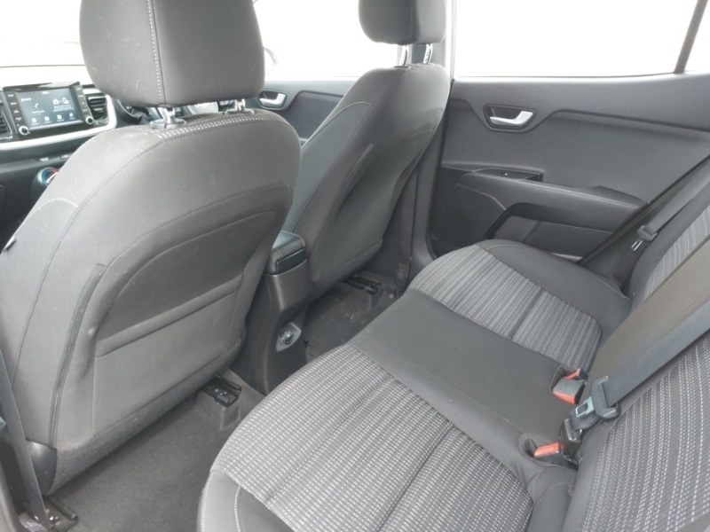 Used Kia Stonic 2018 for sale - 77947887: Photo 6