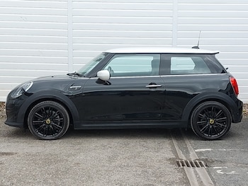 Used MINI Hatch 2023 for sale - 78633931: Photo
