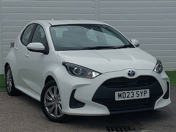 Used Toyota Yaris 2023 for sale - 79310972: Photo