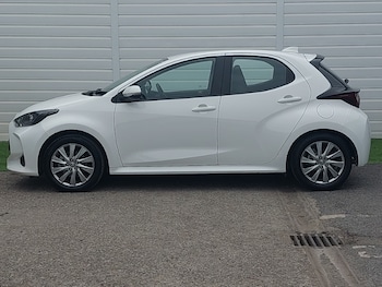 Used Toyota Yaris 2023 for sale - 79310972: Photo