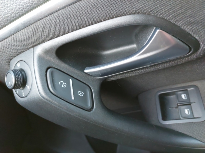 Used Volkswagen Polo 2016 for sale - 77531085: Photo 12