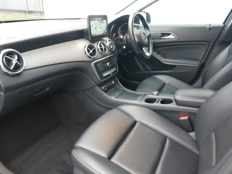 Used Mercedes-Benz GLA 2018 for sale - 77605942: Photo 5