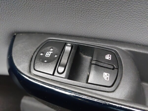 Used Vauxhall Corsa 2016 for sale - 76188167: Photo 14