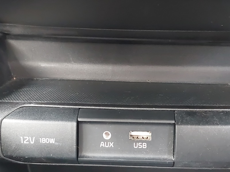 Used Kia Stonic 2018 for sale - 78005898: Photo 16