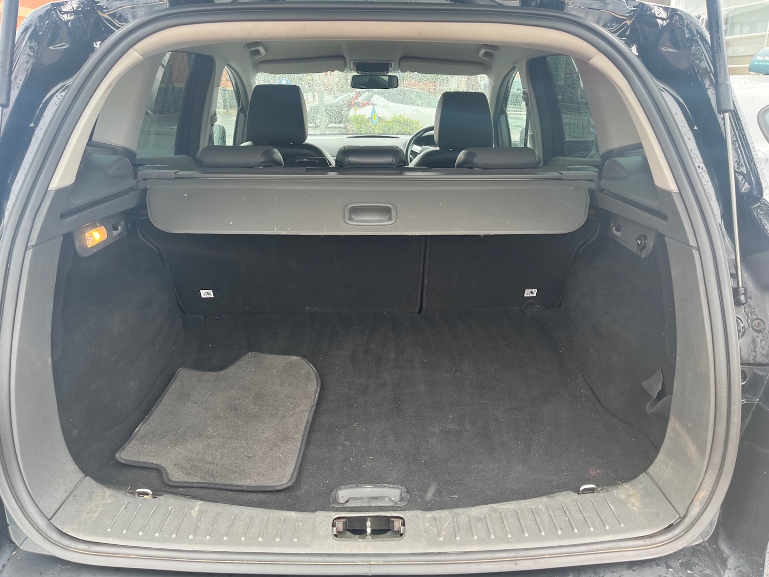 Used Ford Kuga 2012 for sale - 76397234: Photo 9