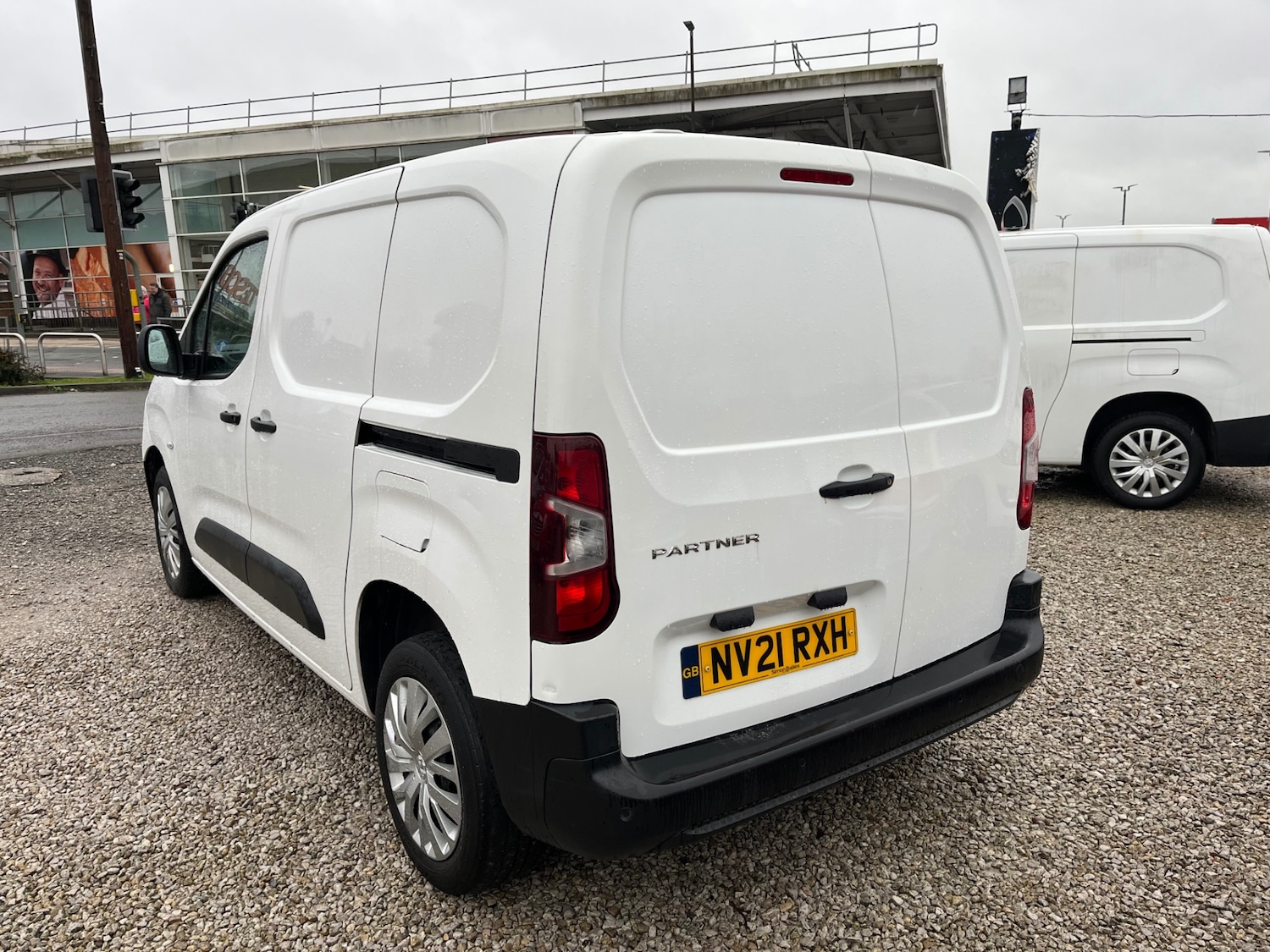 Used Peugeot Partner 2021 for sale - 77572332: Photo 4