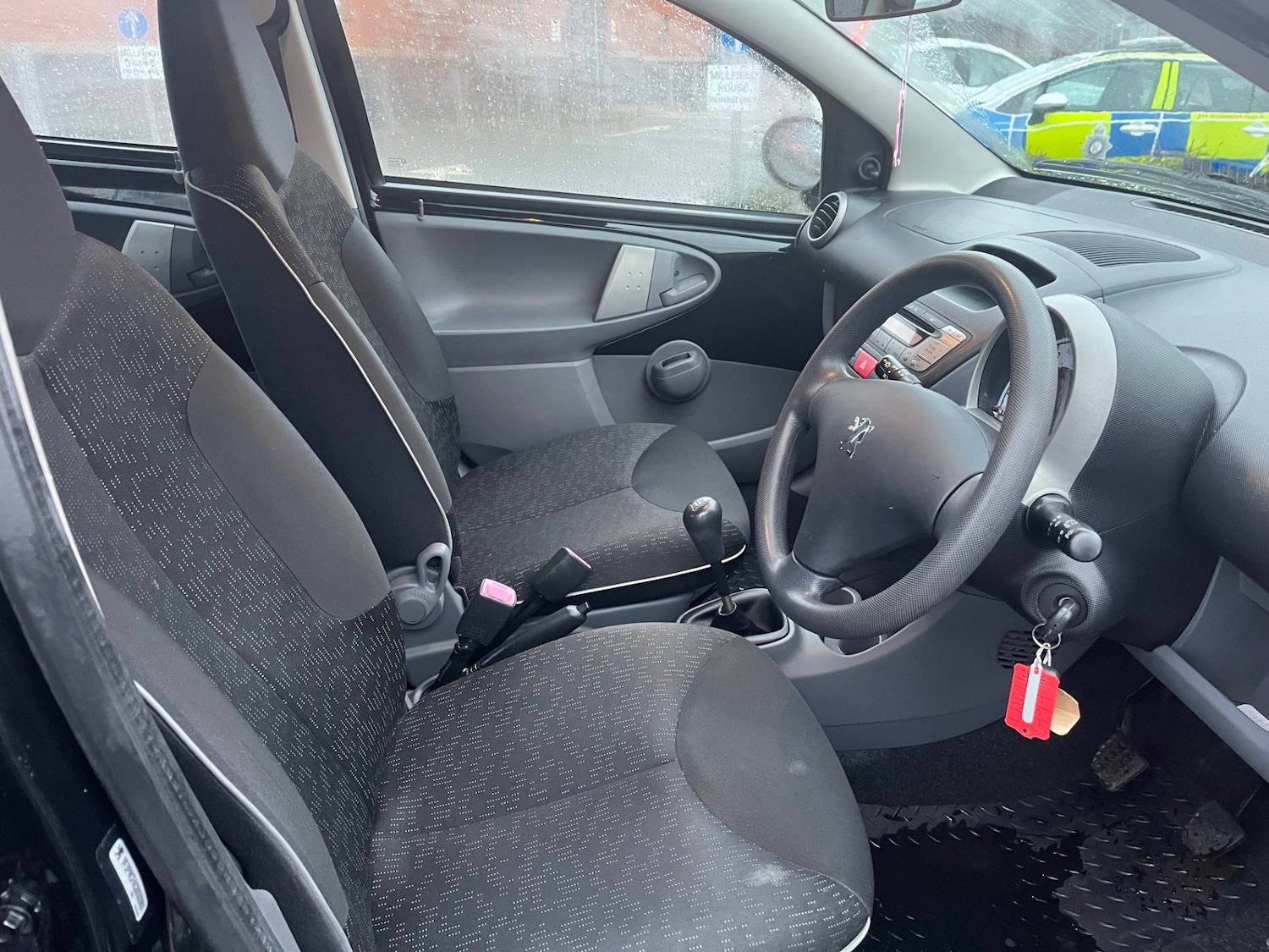 Used Peugeot 107 2010 for sale - 77681981: Photo 7