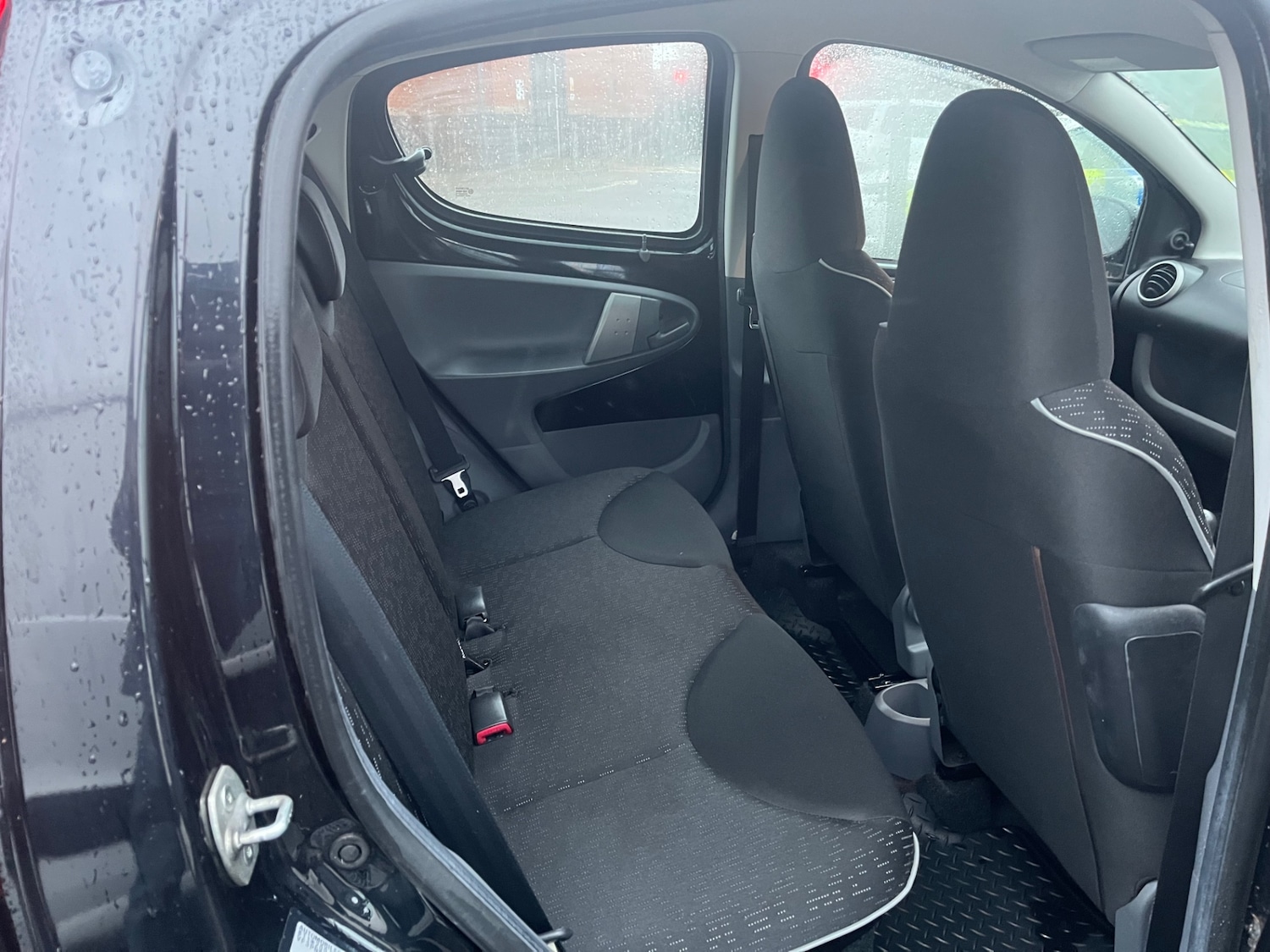 Used Peugeot 107 2010 for sale - 77681981: Photo 8