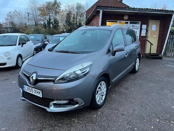 Used Renault Grand Scenic 2015 for sale - 78090791: Photo