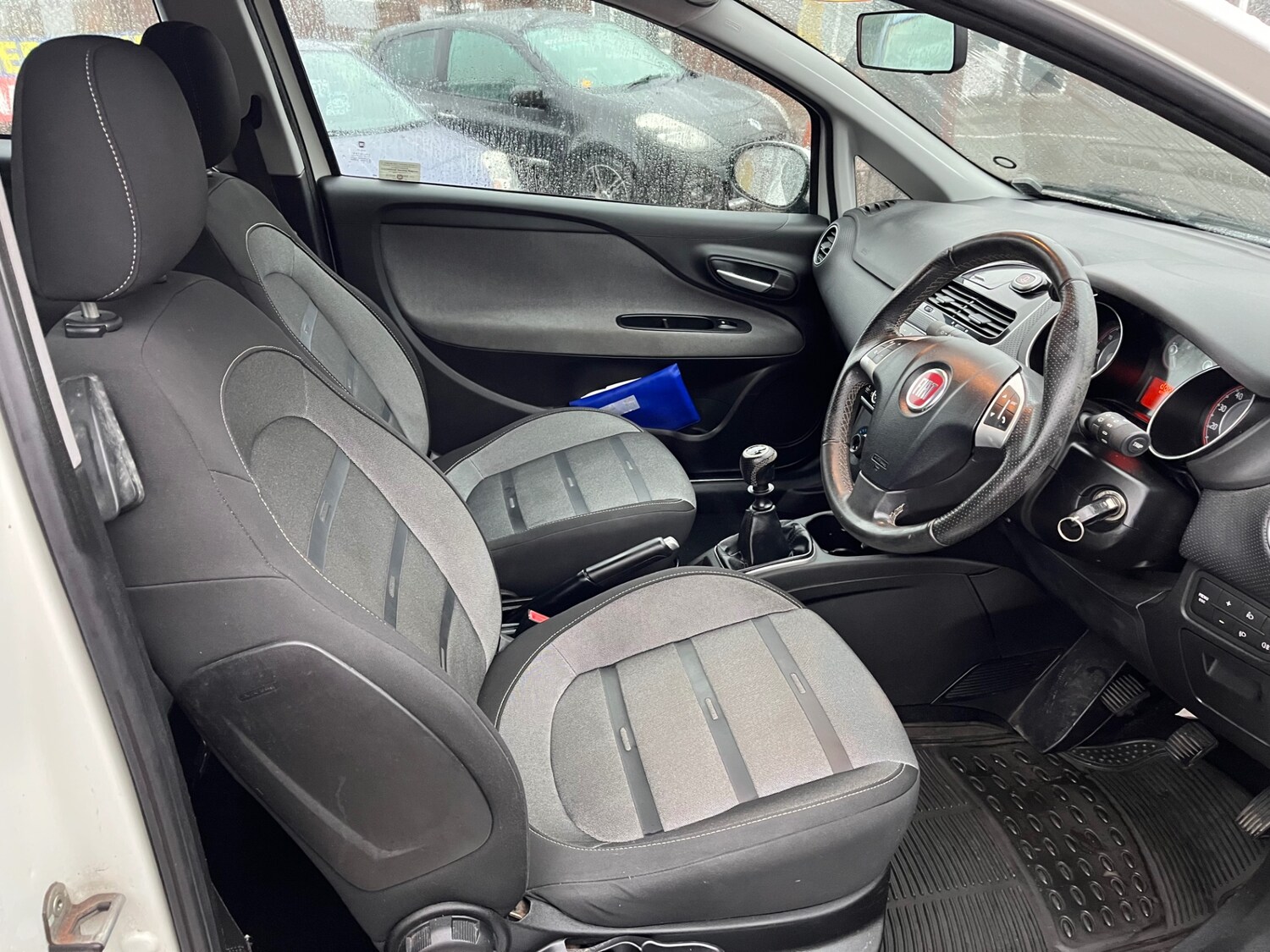 Used Fiat Punto Evo 2010 for sale - 76616406: Photo 7