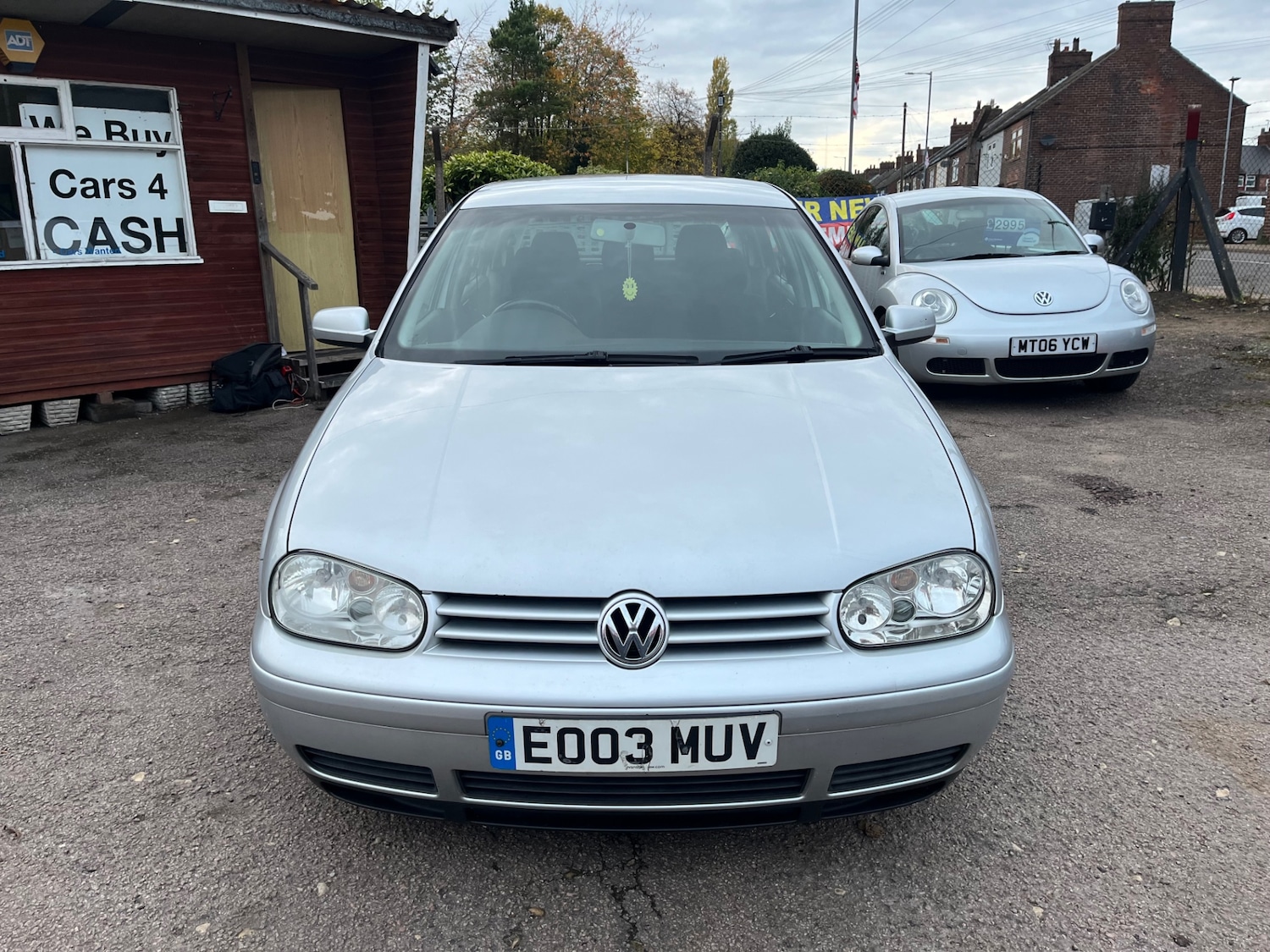 Used Volkswagen Golf 2003 for sale - 76347316: Photo 2