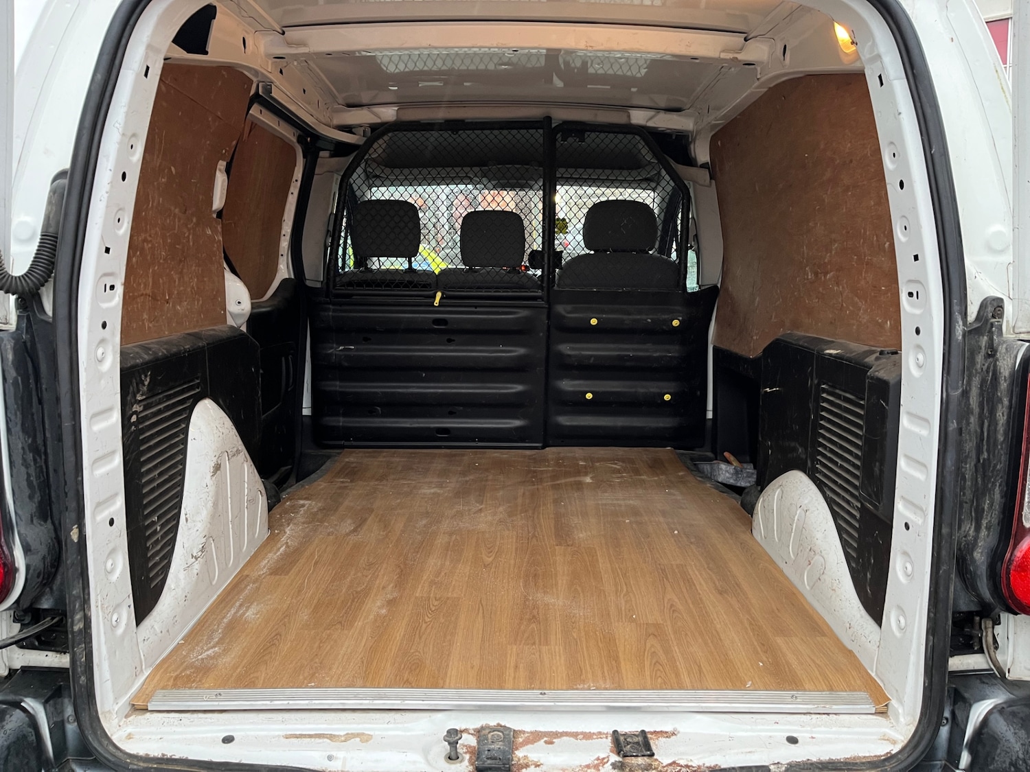 Used Peugeot Partner 2012 for sale - 77681919: Photo 7