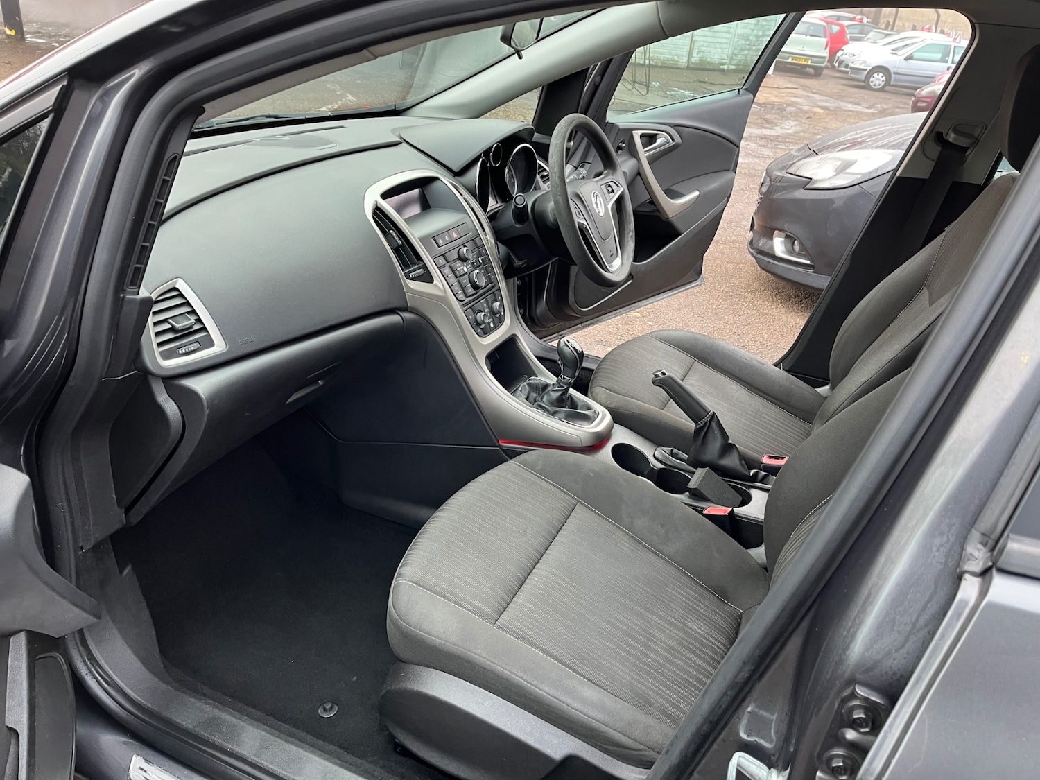 Used Vauxhall Astra 2010 for sale - 77033038: Photo 11