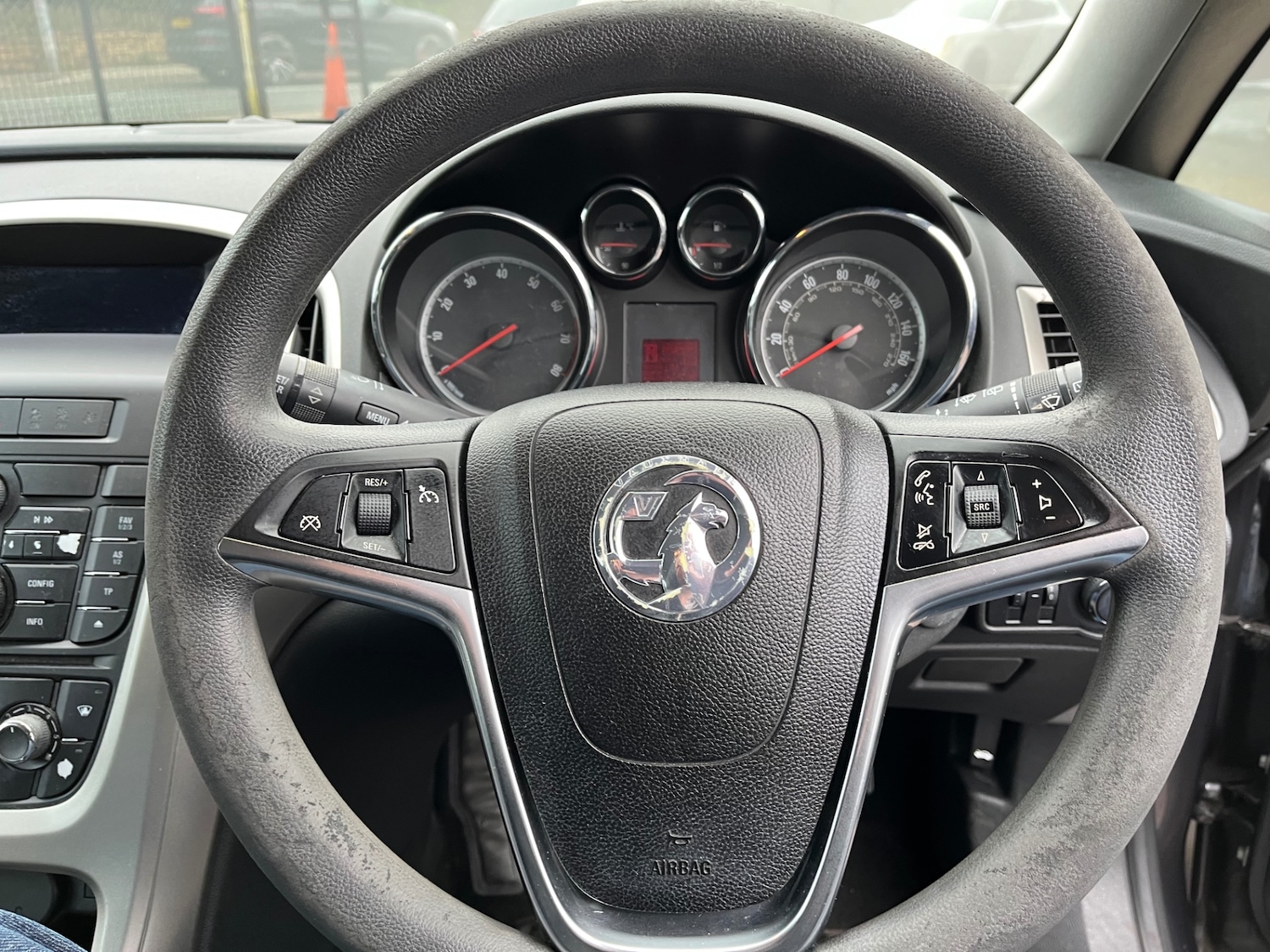 Used Vauxhall Astra 2010 for sale - 77033038: Photo 17