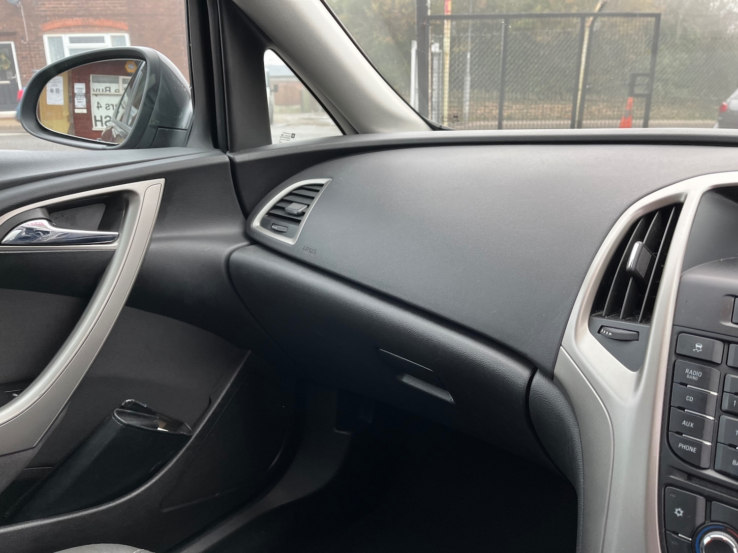 Used Vauxhall Astra 2010 for sale - 77033038: Photo 18