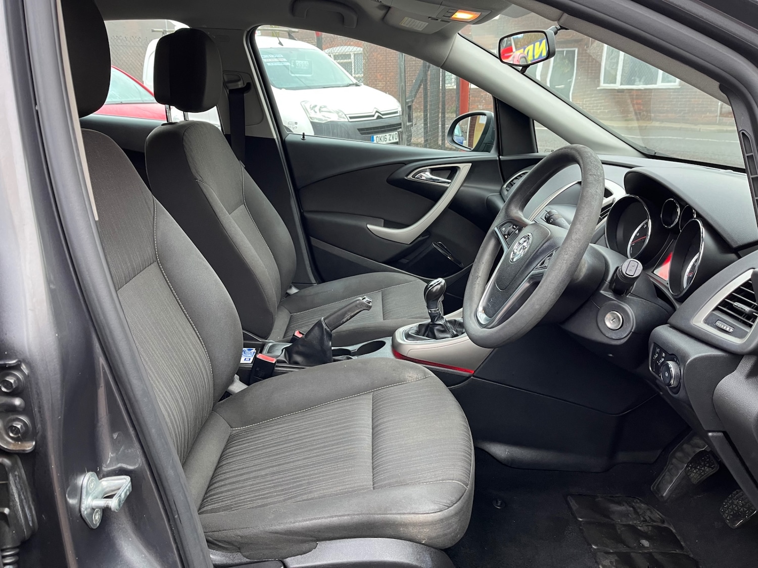 Used Vauxhall Astra 2010 for sale - 77033038: Photo 7