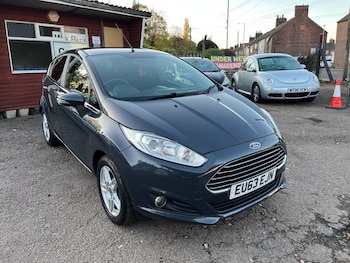 2013 (63) - 1.25 82 Zetec 5dr