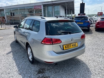 Used Volkswagen Golf 2017 for sale - 78477001: Photo