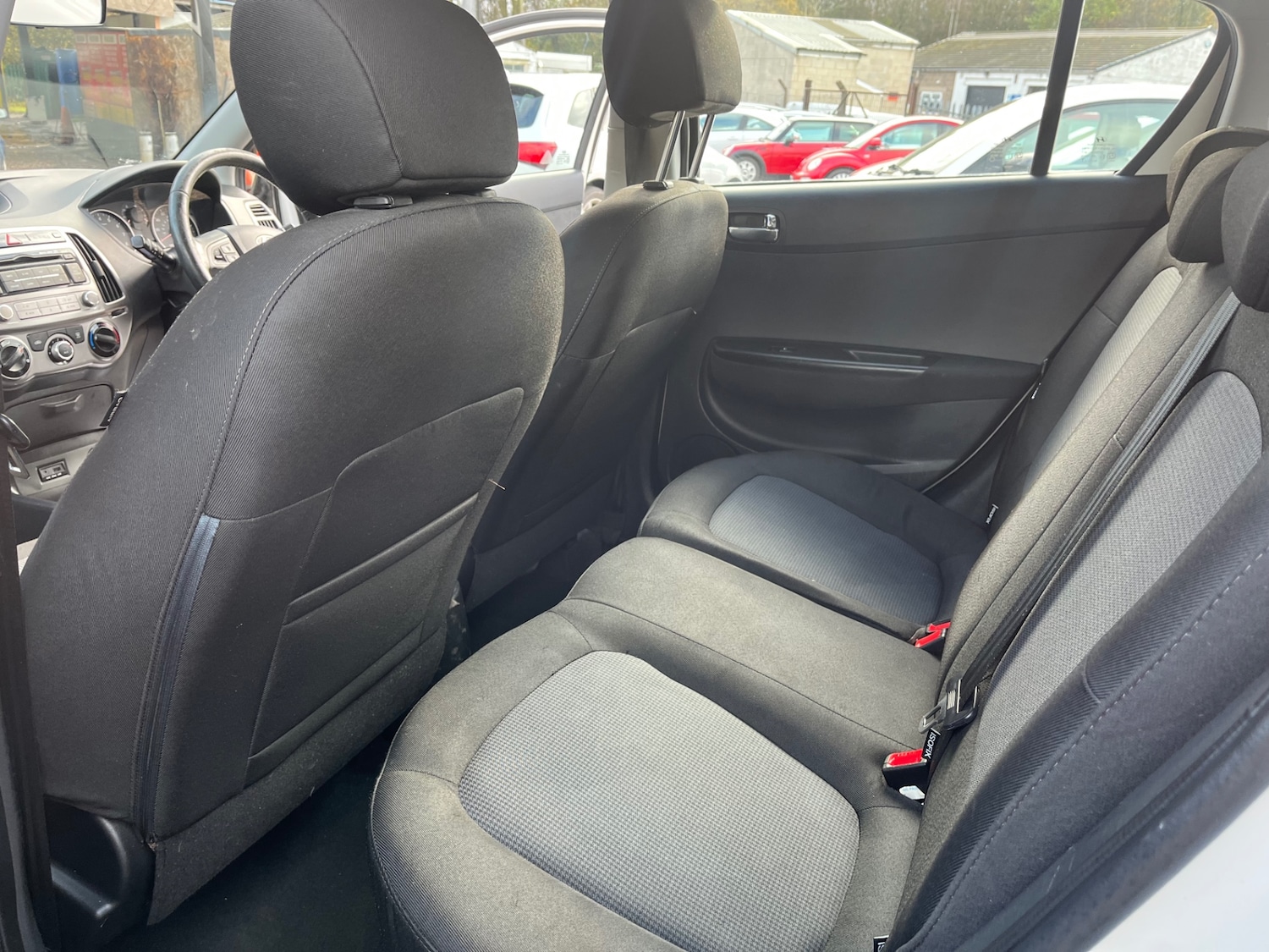 Used Hyundai i20 2012 for sale - 76536559: Photo 10