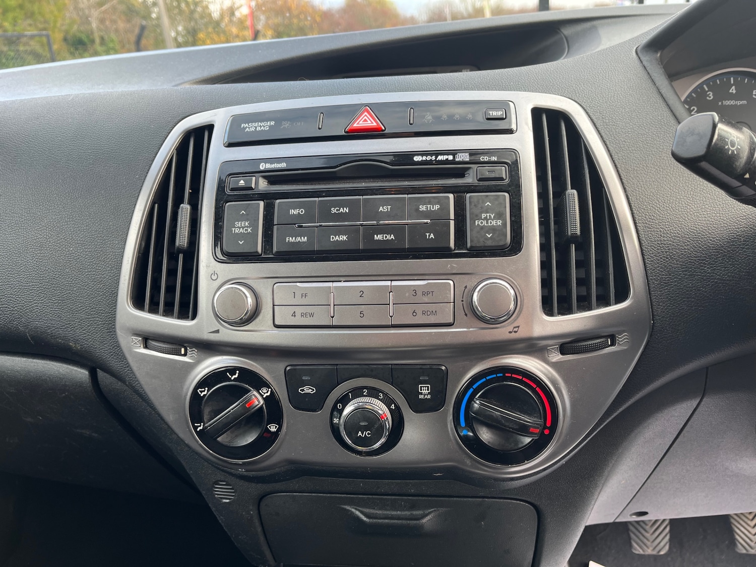 Used Hyundai i20 2012 for sale - 76536559: Photo 17