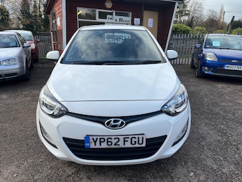 Used Hyundai i20 2012 for sale - 76536559: Photo