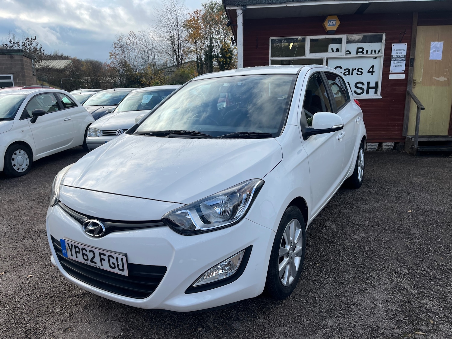 Used Hyundai i20 2012 for sale - 76536559: Photo 3