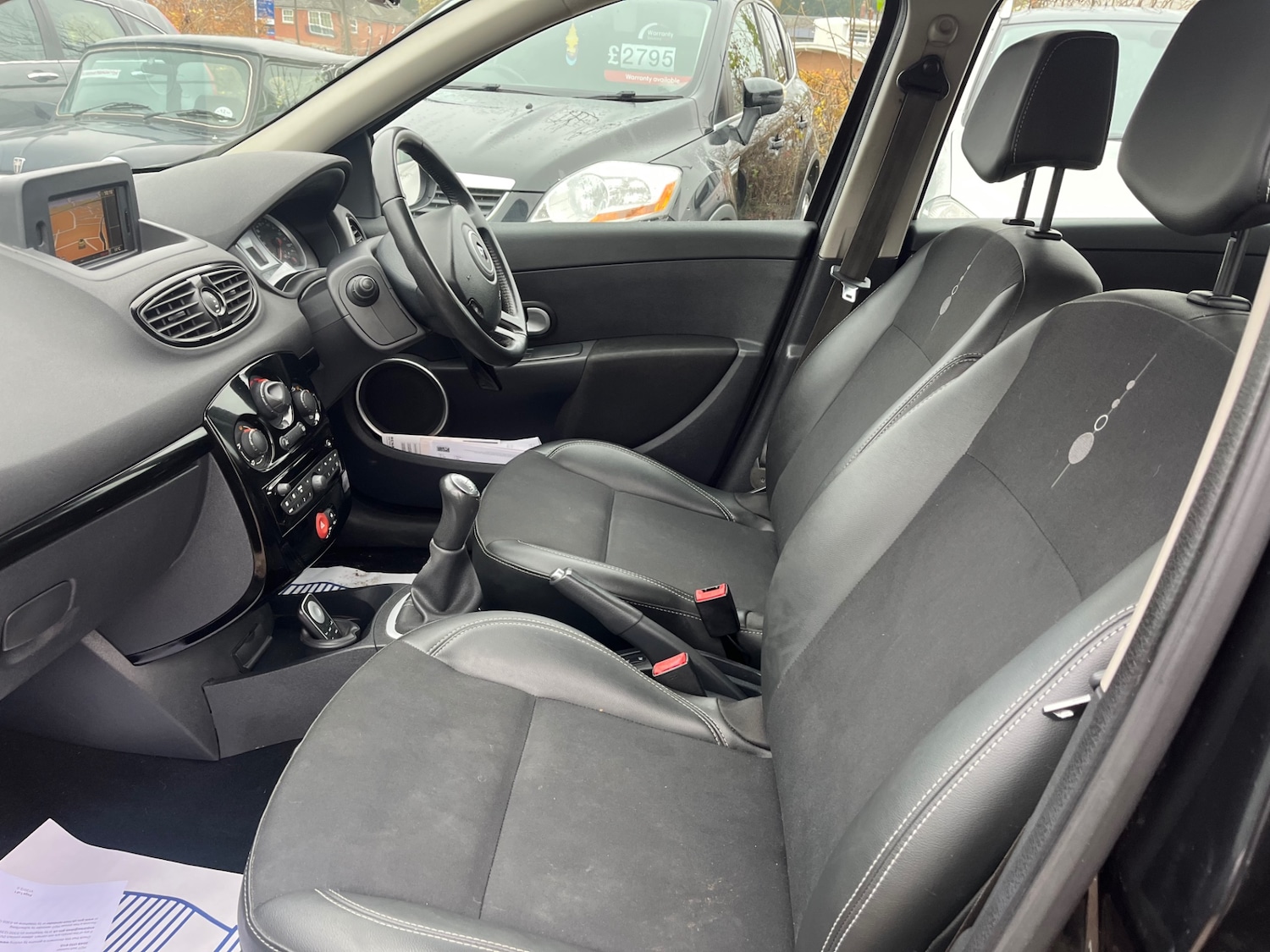 Used Renault Clio 2012 for sale - 76511099: Photo 11