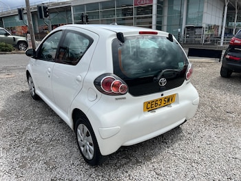Used Toyota AYGO 2013 for sale - 75399683: Photo