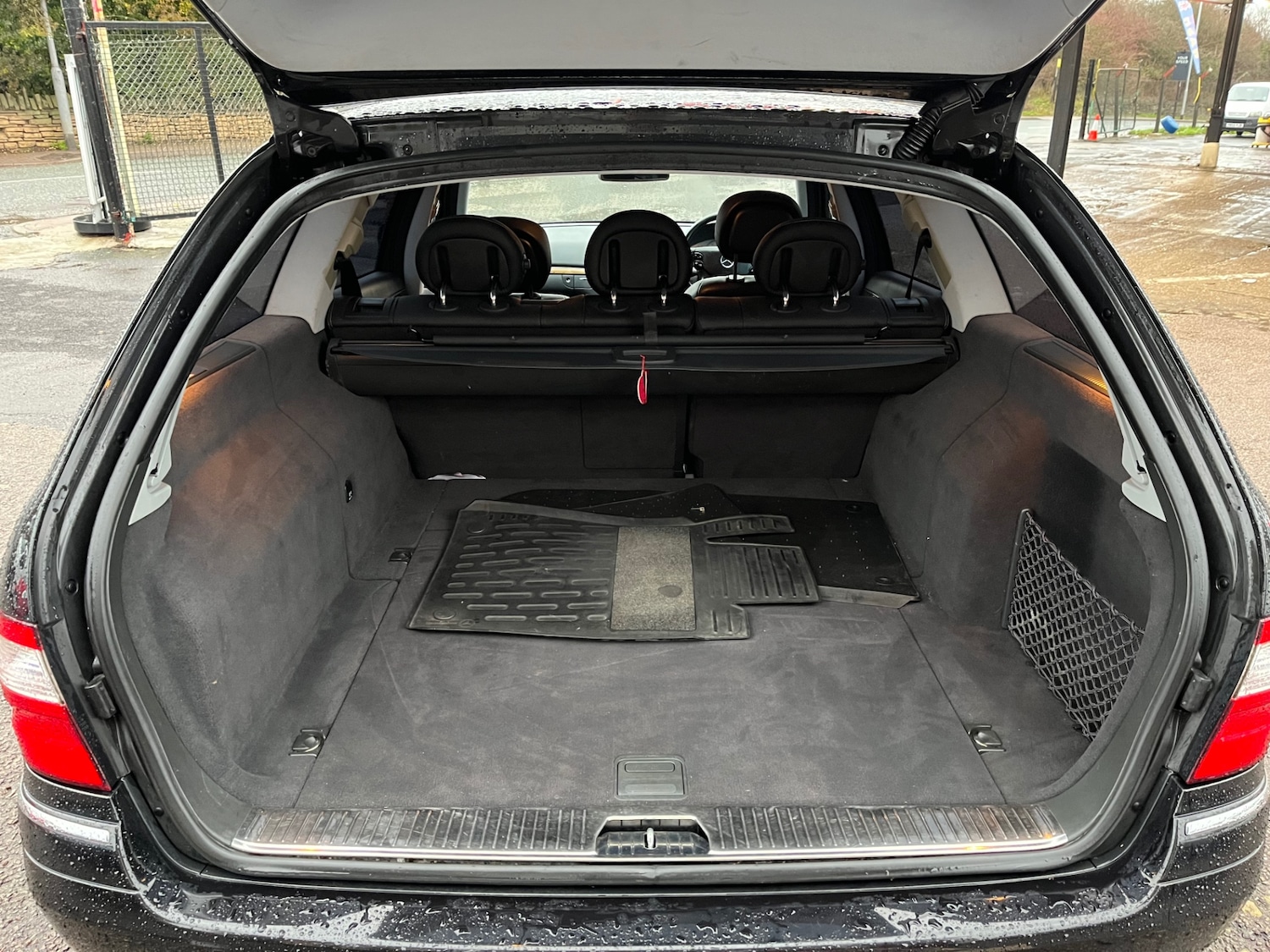 Used Mercedes-Benz E Class 2006 for sale - 76882867: Photo 10