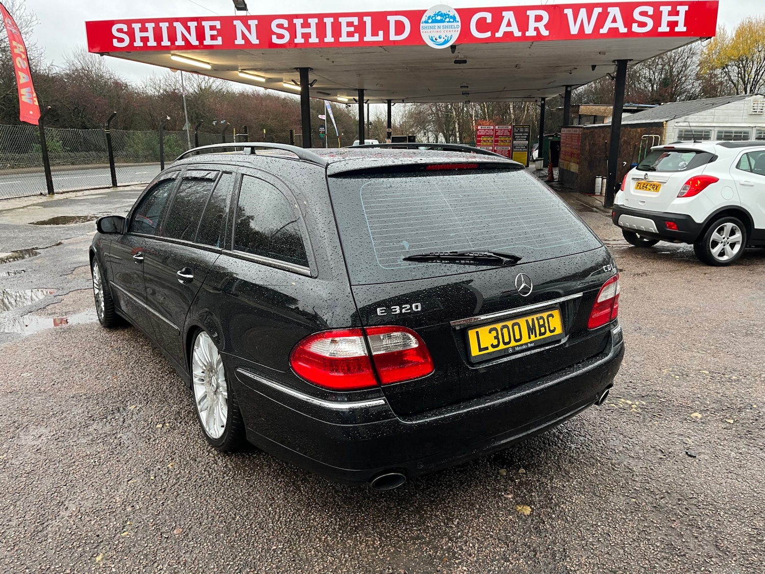 Used Mercedes-Benz E Class 2006 for sale - 76882867: Photo 4