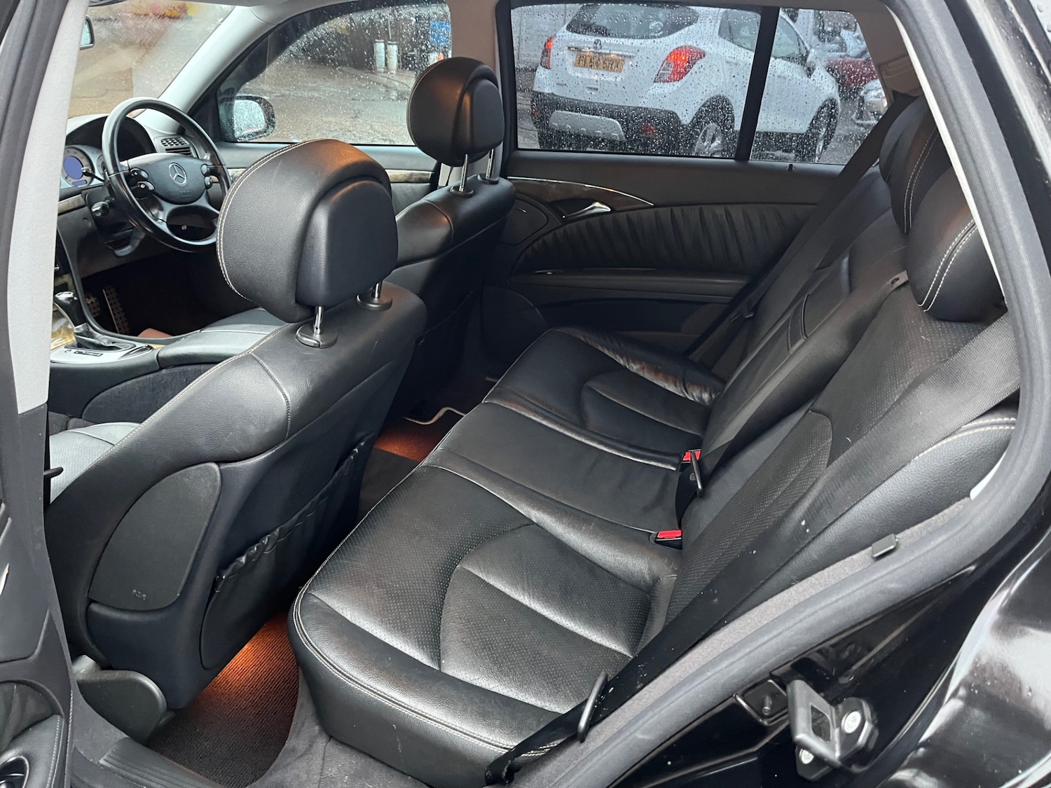 Used Mercedes-Benz E Class 2006 for sale - 76882867: Photo 9