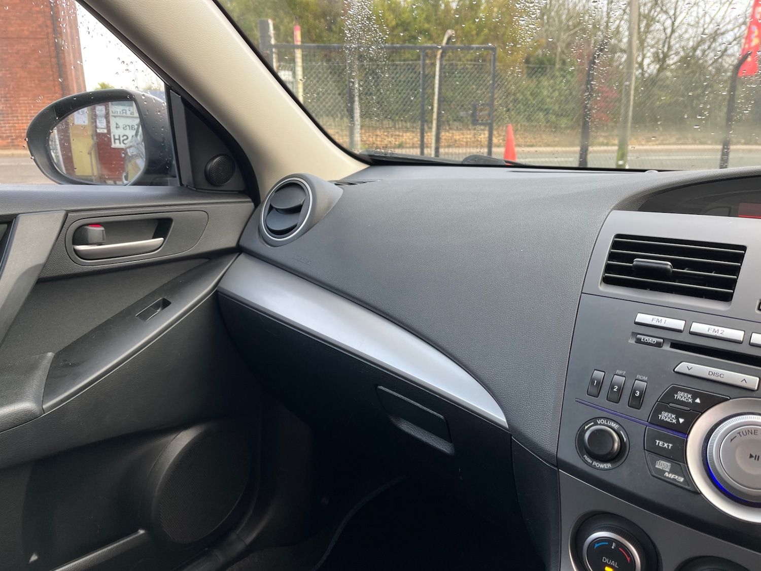 Used Mazda Mazda3 2010 for sale - 76797494: Photo 18