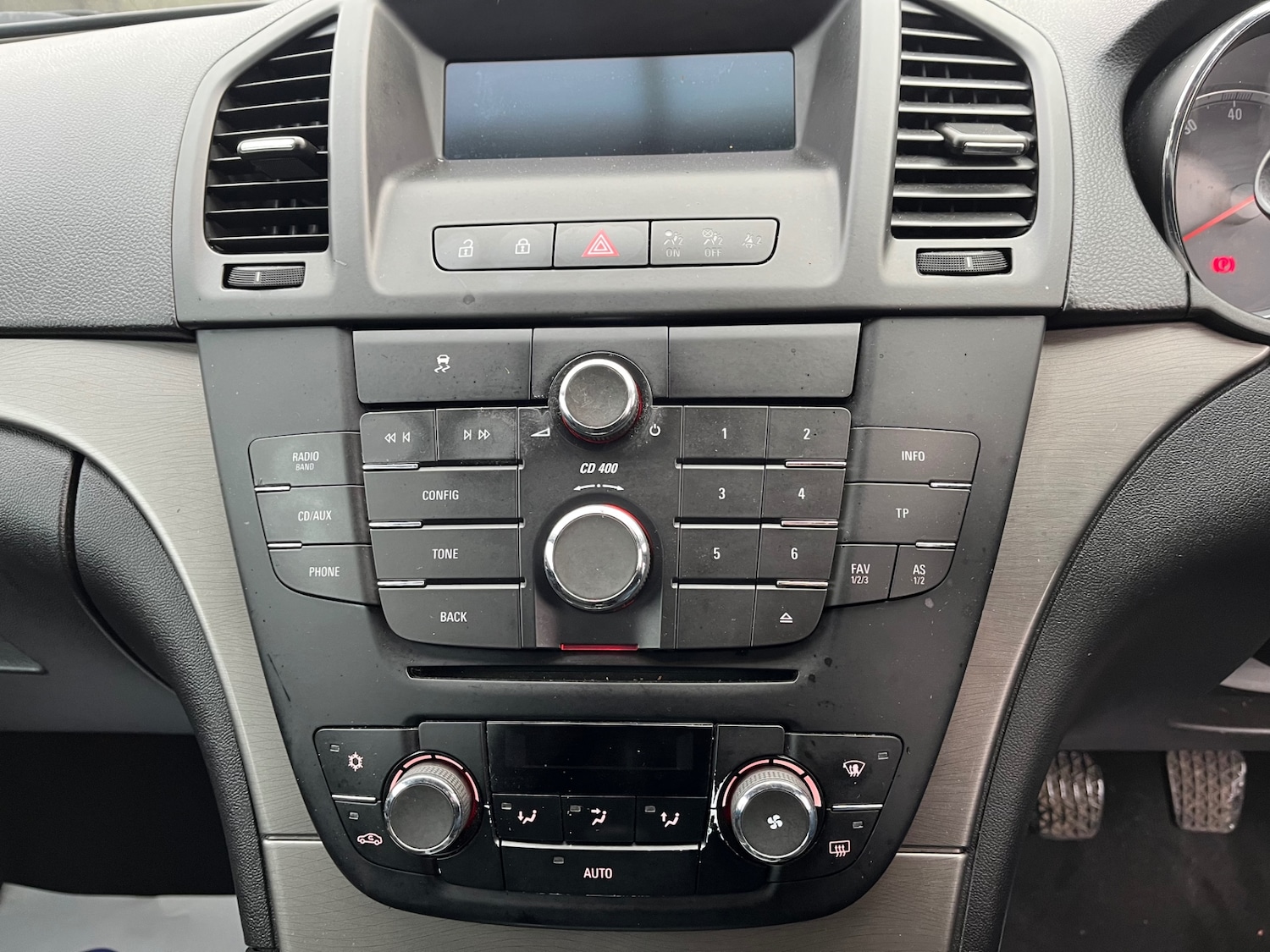 Used Vauxhall Insignia 2010 for sale - 77032840: Photo 20