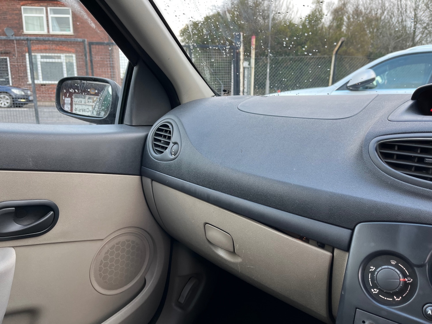 Used Renault Clio 2006 for sale - 77581607: Photo 12