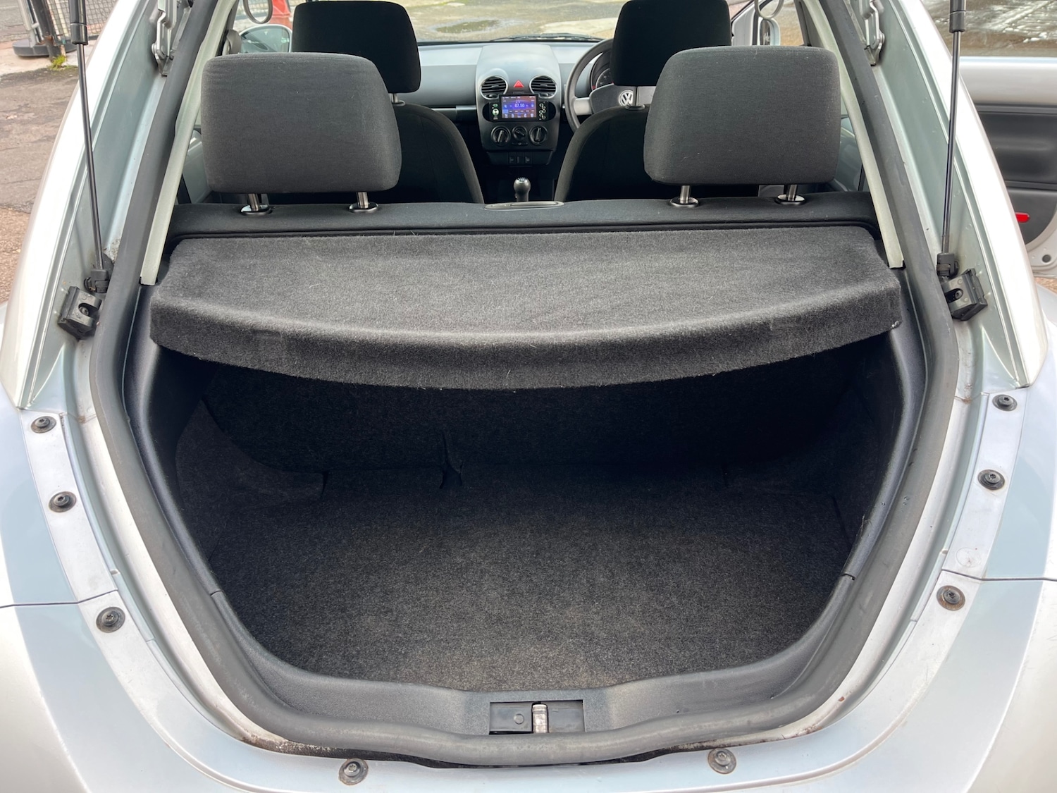 Used Volkswagen Beetle 2006 for sale - 76346823: Photo 7