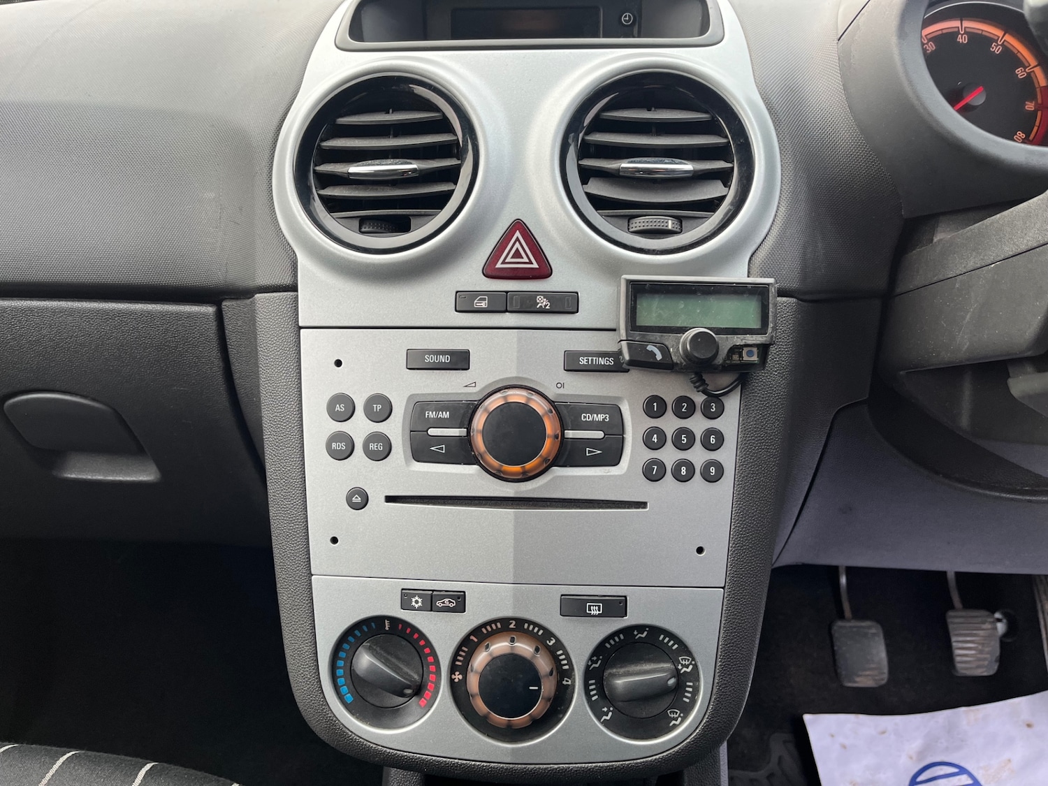 Used Vauxhall Corsa 2009 for sale - 77036206: Photo 18