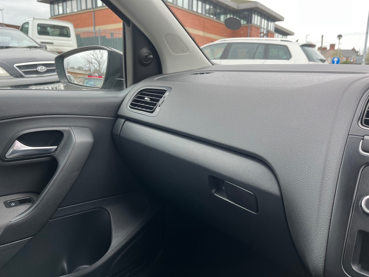 Used Volkswagen Polo 2010 for sale - 78018097: Photo 18