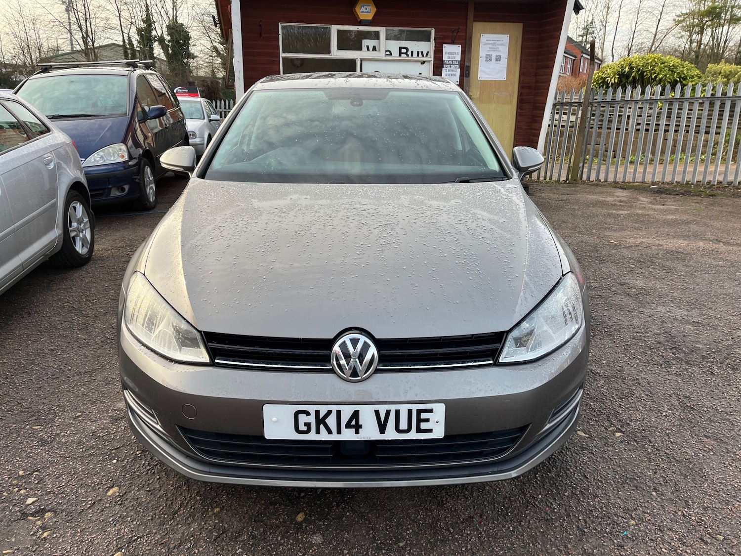 Used Volkswagen Golf 2014 for sale - 77201078: Photo 2