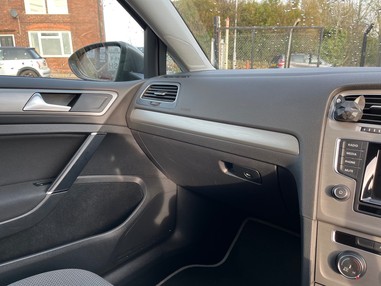 Used Volkswagen Golf 2014 for sale - 77201078: Photo 21